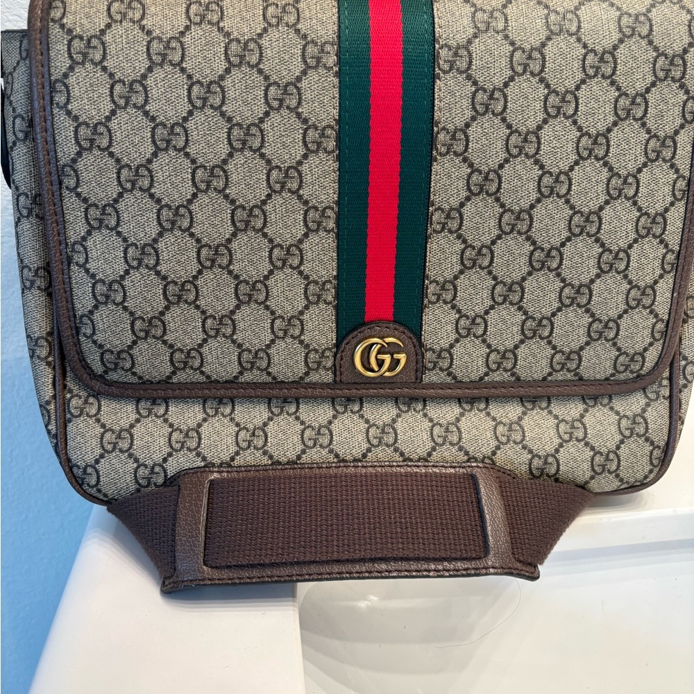 Gucci Brown GG Canvas Messenger Bag with Green and Red Web - Picture 3 of 9
